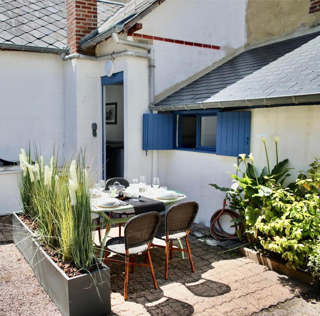 La Maison De Pecheur De Ginette Cabourg Exterior foto